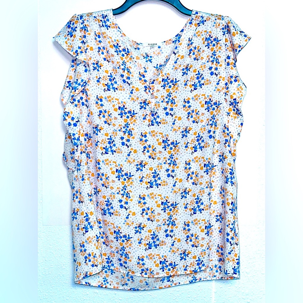 Pleione blue floral Ruffled Blouse